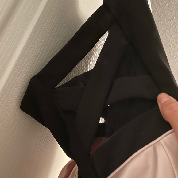 Black strapless top, champagne pink silk bottom. See through sides - Stunning. - Picture 8 of 9